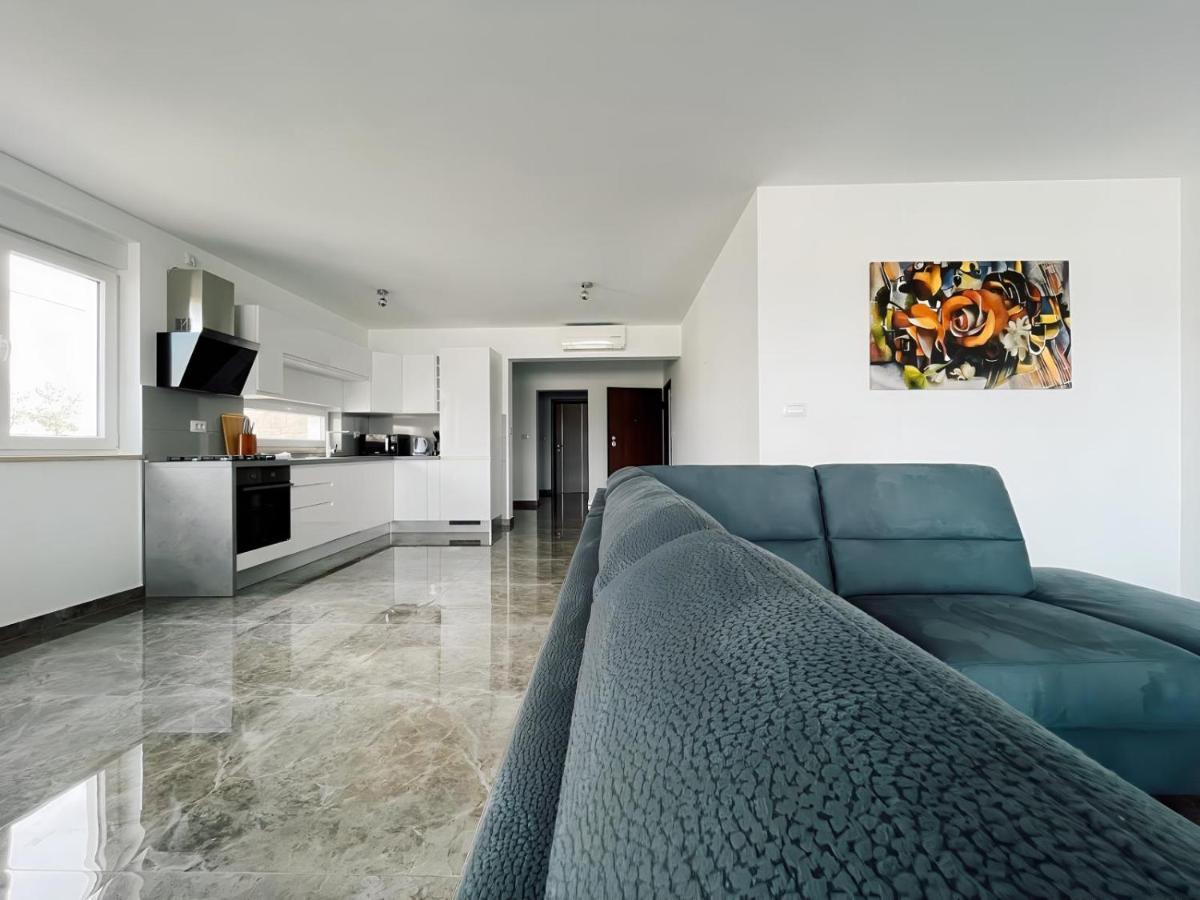 Seascape Deluxe Residence 프예스차나 우발라 외부 사진